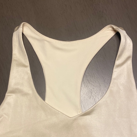 FABLETICS OUTFIT - Picture 9 of 11